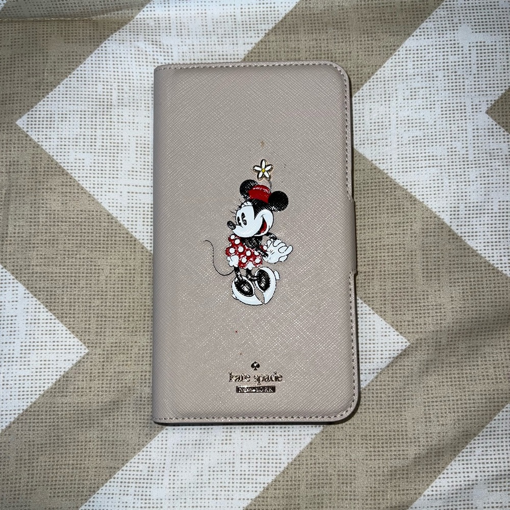 Kate Spade Minnie Mouse iphone 11 magnetic wrap folio phone case Gently used
